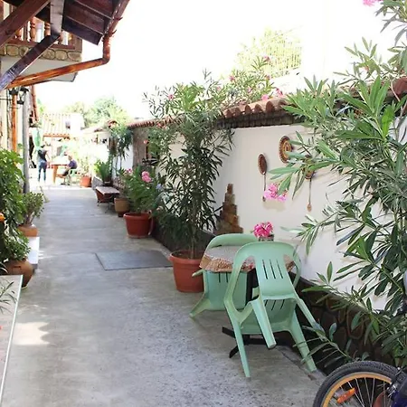 Πανσιόν Family Ivanovi Banya (Plovdiv)