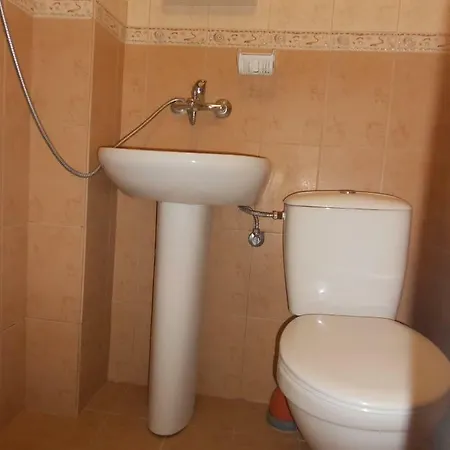 Πανσιόν Family Ivanovi Banya (Plovdiv)