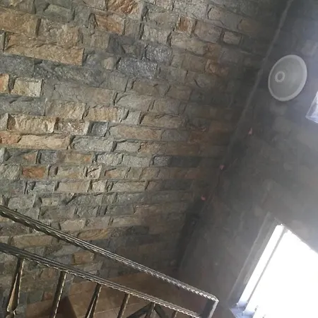 Family Ivanovi Πανσιόν Banya (Plovdiv)